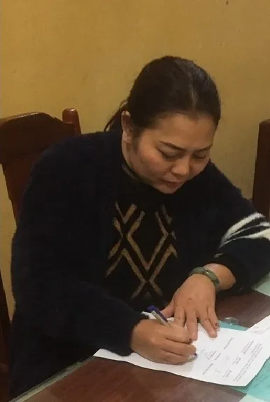 Nguyễn Thị Ngân tại cơ quan công an. Ảnh: Công an Thanh Hóa