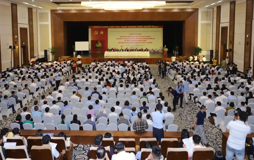 Toàn cảnh hội nghị