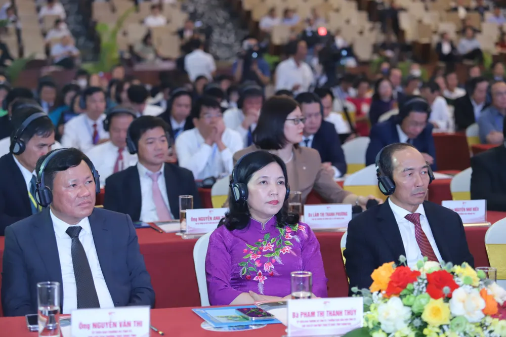 Các đại biểu tham dự hội nghị Các đại biểu tham dự hội nghị