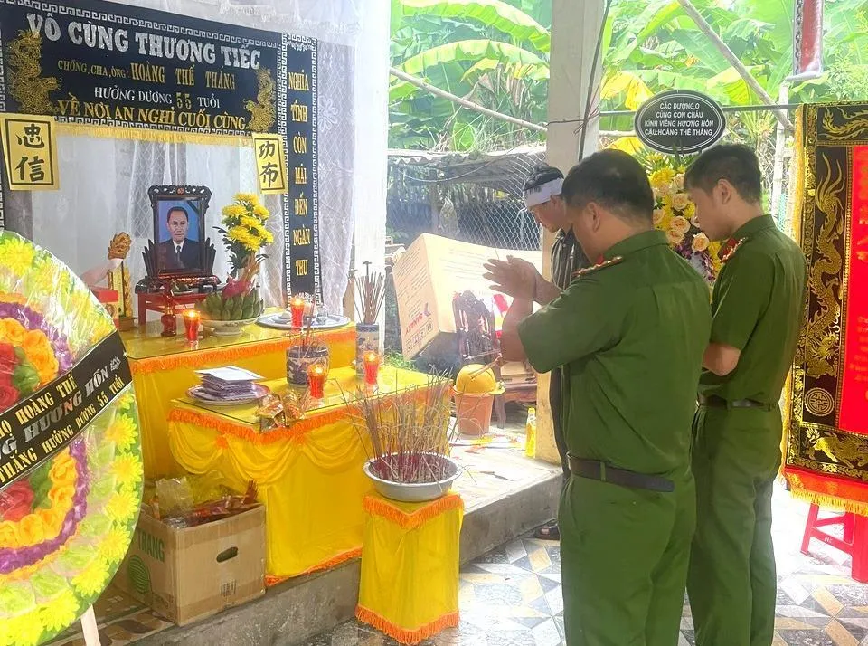 Gia đình tổ chức tang lễ anh Hoàng Thế Th. Ảnh: S.H