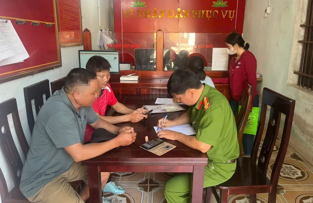 công an diễn hùng.jpg