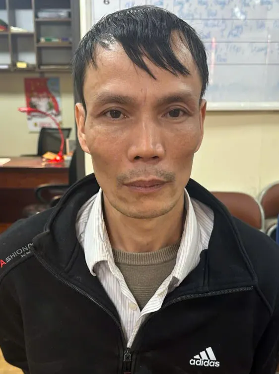 đỗ văn nhựa.jpg