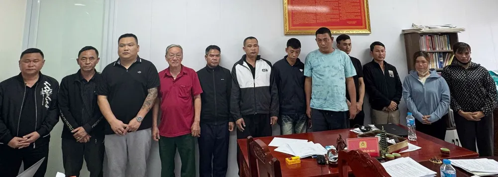 12 dói tụowng.jpg