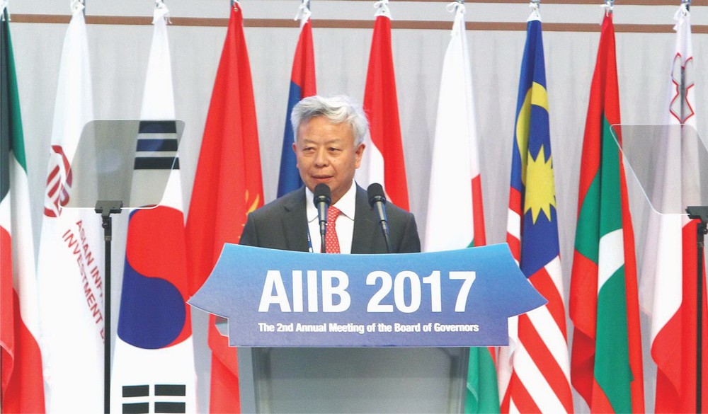 亞投行行長金立群在開幕式上致辭。（圖片來源：互聯網）