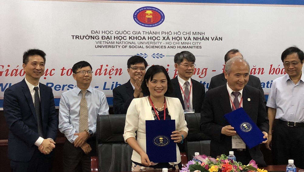 〔本報消息〕市人文社會科學大學昨(11)日上午在該大學會議室與台灣致理科技大學簽署合作合同。