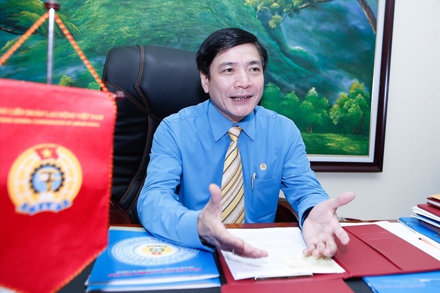 黨中央委員、越南勞動總聯團主席、世界工會聯合會副主席裴文強