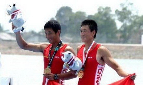 李小雄/趙景濱奪金。