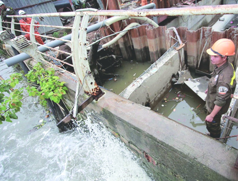 本市治水工程已暫停施工４個月。