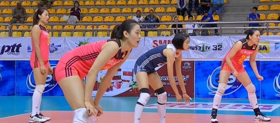 中國女排隊比賽中。