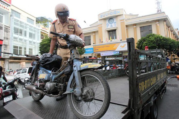 違規摩托車無人認領 ảnh 1