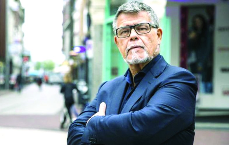 荷蘭一名69歲的男子埃米爾拉泰爾班德