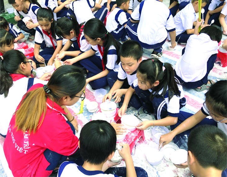 第五郡明道小學昨(11)日舉辦主題為”春之心”盛會。