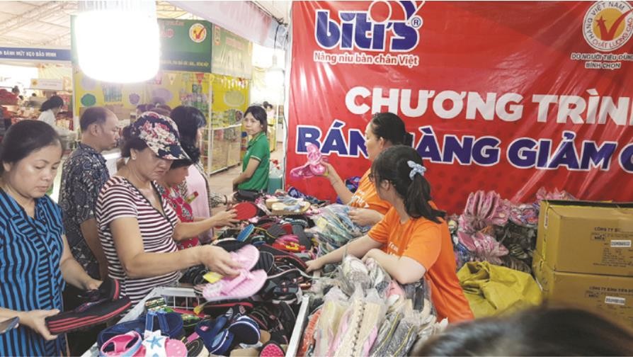 平仙公司在展會上促銷產品。