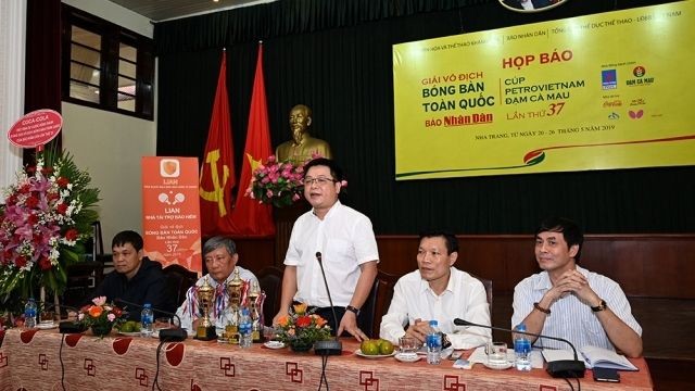 《人民報》副總編輯、賽事組委會主任桂廷原在會上發言。