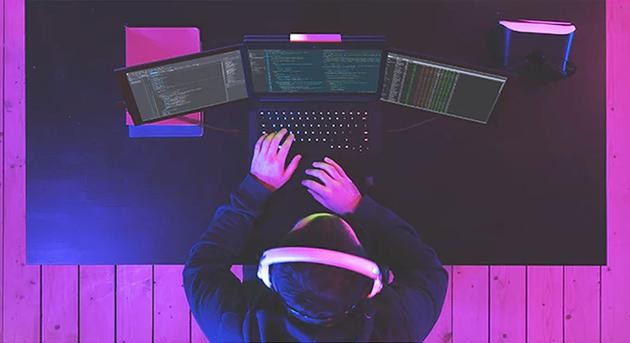 筆記本也能用上３塊屏