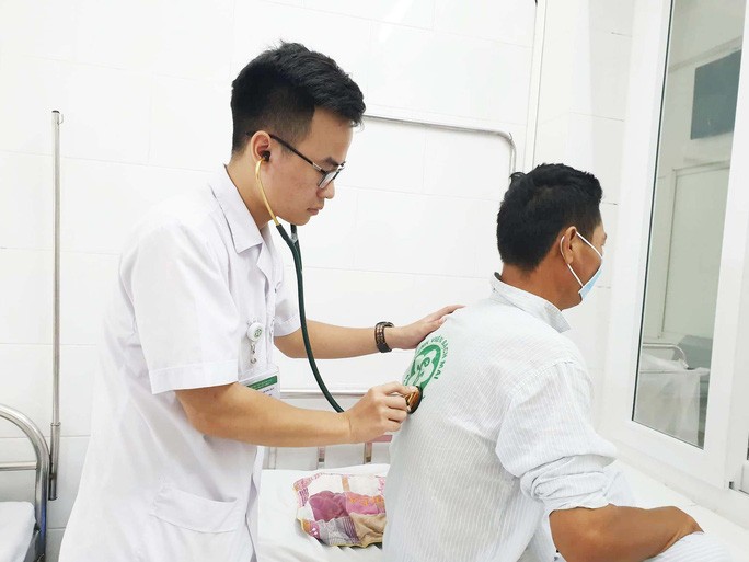 在醫院接受治療的登革熱病人。