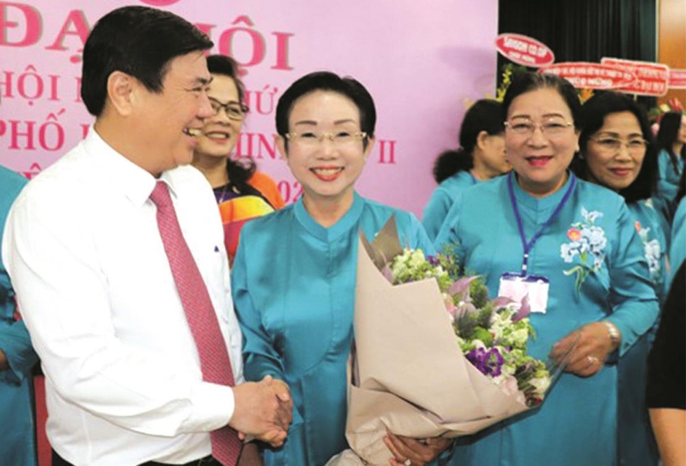 市女知識份子協會為社群籌集逾 66 億元