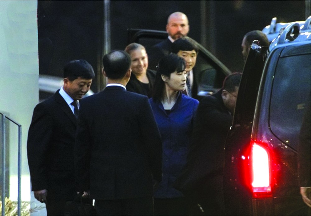 朝鮮代表團抵達瑞典斯德哥爾摩。