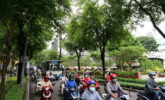 第三郡南圻起義街的電線已得到敷設地下。