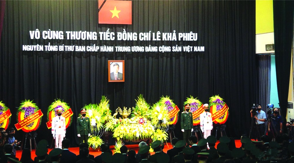 原總書記黎可漂靈柩放在河內市國家殯儀館。