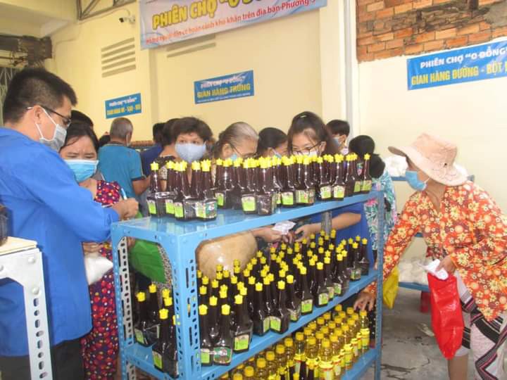 “零元市集”分享愛心