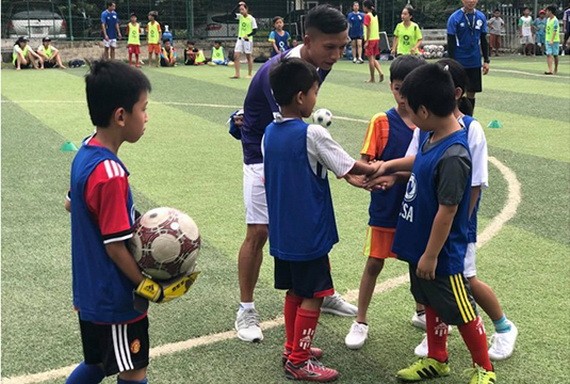 在線培訓教練員為疫情後重新開展教練工作做準備。