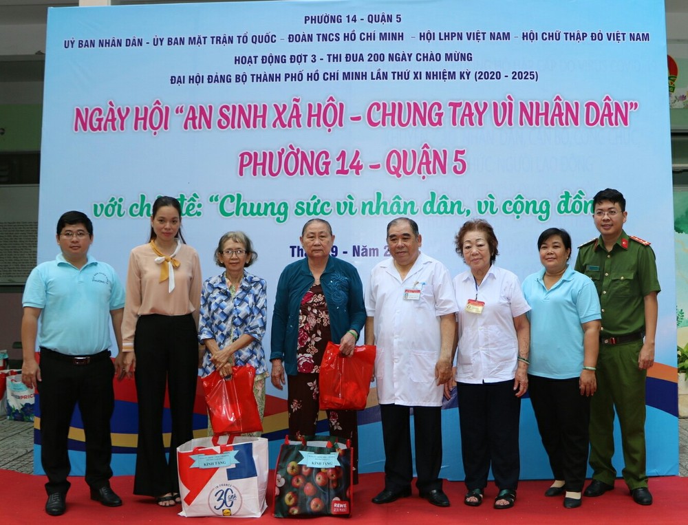 第五郡響應各級黨大會 200 天競賽運動 ảnh 1