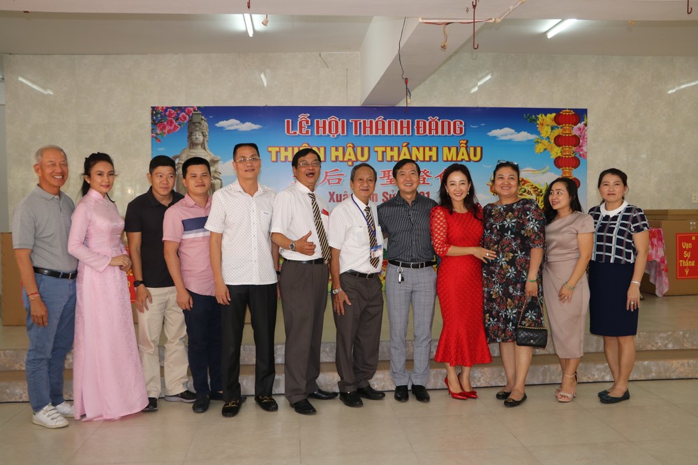 平陽省新天后宮競投聖燈籌得逾 36 億元 ảnh 8