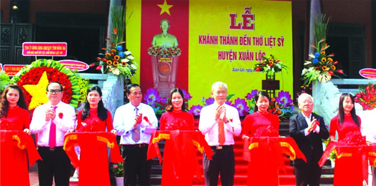 值春祿解放日46週年紀念，經近1年加緊施工的同奈省春祿縣烈士祠於昨(9)日落成。