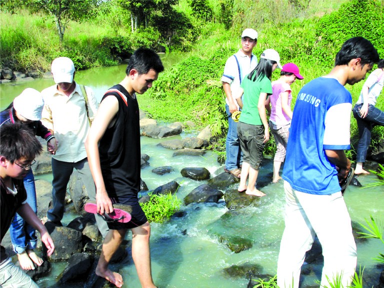 年輕人喜愛探索生態環境活動。