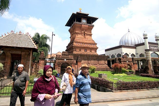 印尼是東南亞最大的市場，加上當地 居民消費力日漸提升，健康意識增強， 醫療業發展潛力龐大。
