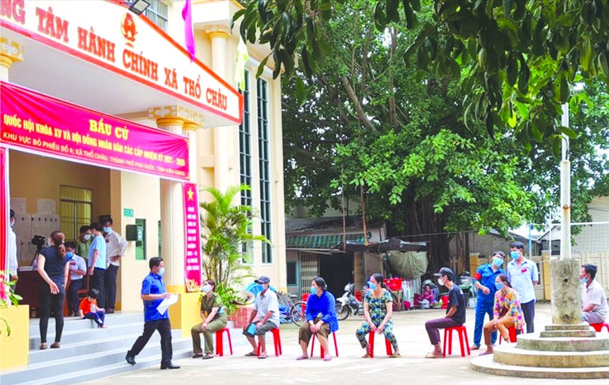 選民喜迎選舉盛會 ảnh 2