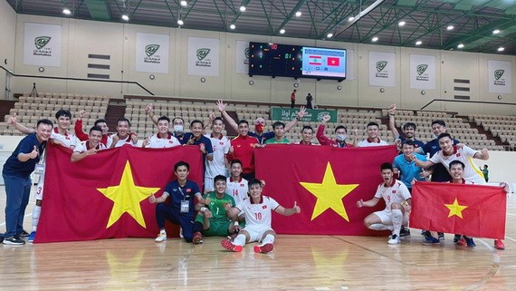 本月25日，越南國家室內５人制足球隊與黎巴嫩國家室內５人制足球隊進行世界盃亞洲區預選賽附加賽次回合比賽，以爭奪2021國際足聯室內５人制足球世界盃入場券。