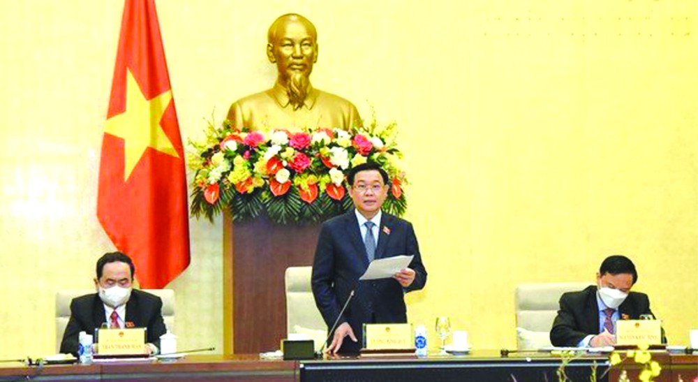 昨(23)日上午，國會召開全體會議表決通過2021-2026年任期政府組織架構《決議》。