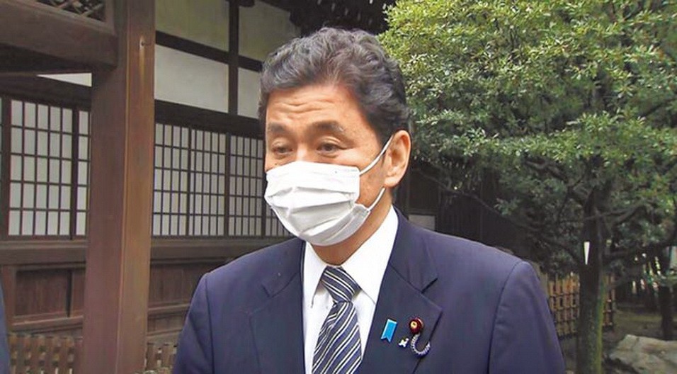 日本防衛相岸信夫