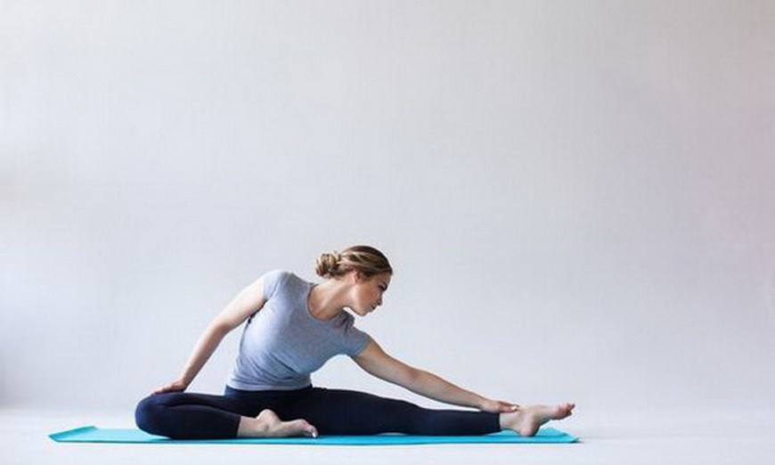 抻一抻懶筋 對身體好處多 ảnh 1