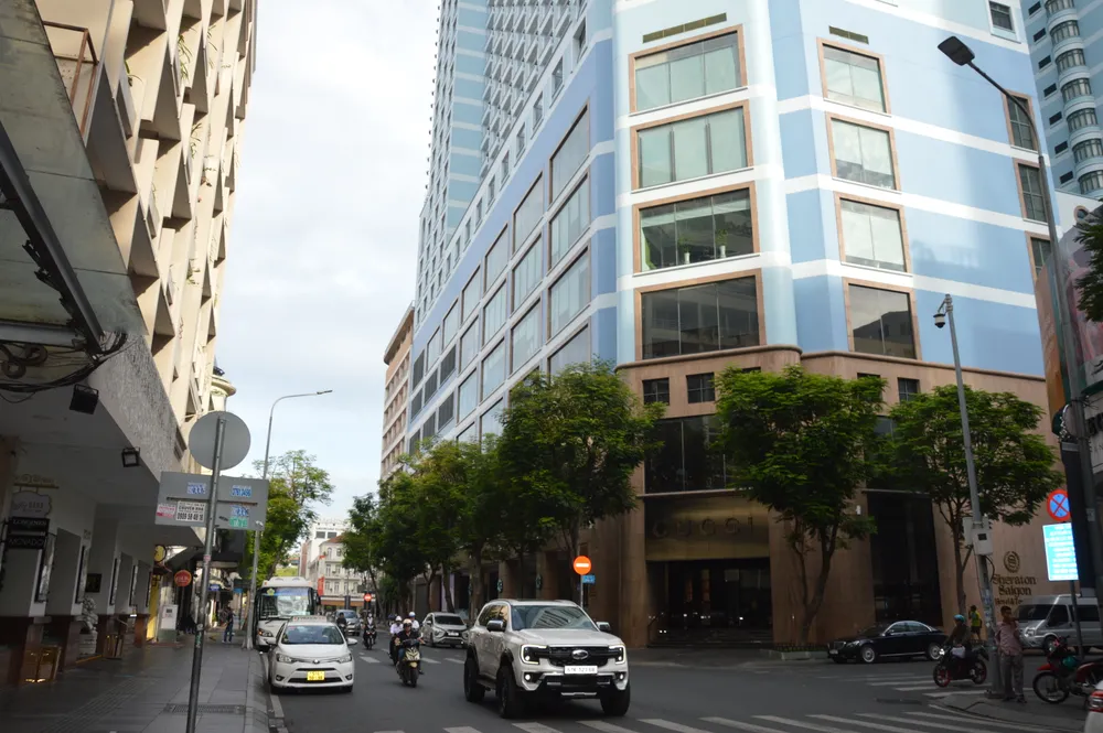 Khách sạn 5 sao Sheraton Saigon tọa lạc trên đường Đồng Khởi