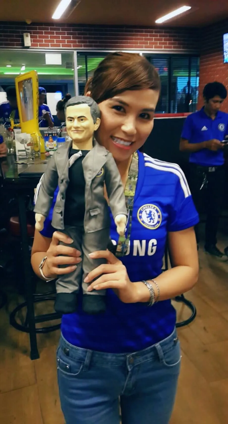 Cộng đồng Fan phản ứng về tin Mourinho bị sa thải ảnh 1