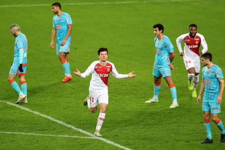 Monaco thắng trận đầu tiên trên sân nhà, Henry cười rạng rỡ ảnh 8