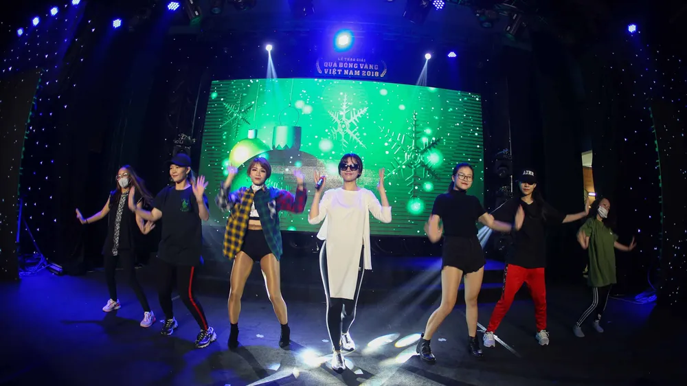 Gala trao giải Quả bóng Vàng Việt Nam 2018: Hồi hộp trước giờ công bố ảnh 7