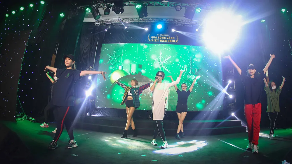 Gala trao giải Quả bóng Vàng Việt Nam 2018: Hồi hộp trước giờ công bố ảnh 5