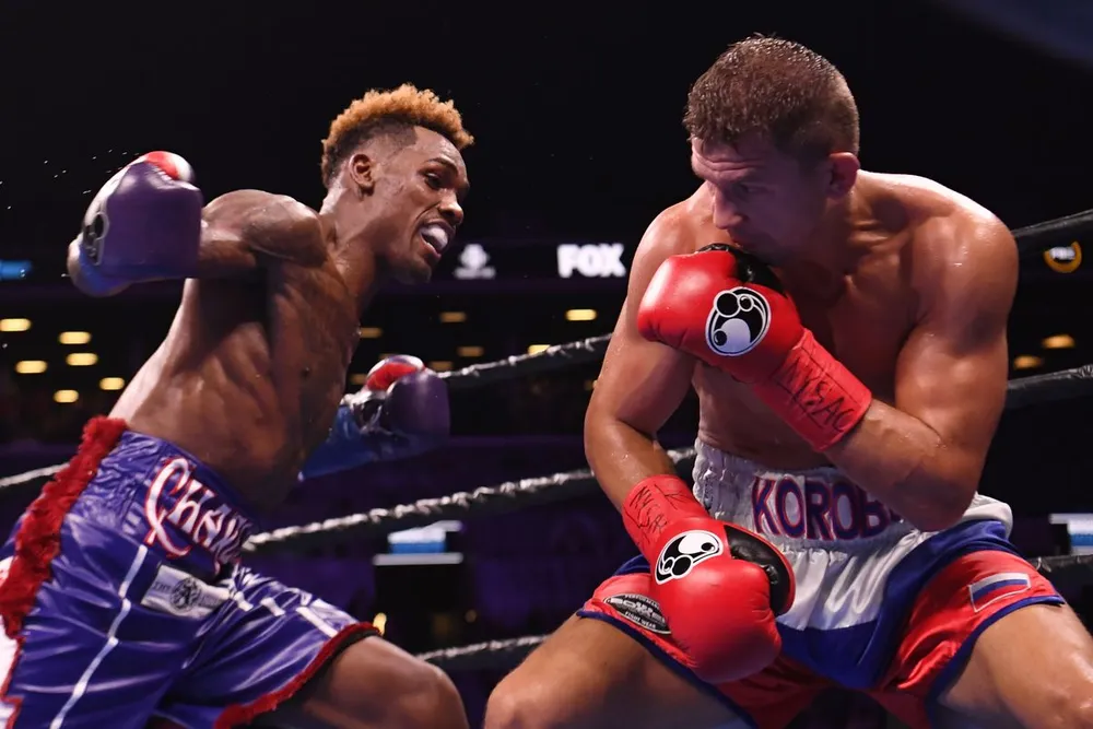 Quyền Anh: Đấm gục Chisora ở hiệp thứ 11, Whyte thách thức AJ ảnh 2