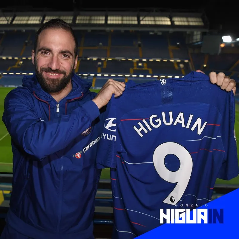 Higuain sẽ mặc áo số 9 tại Chelsea
