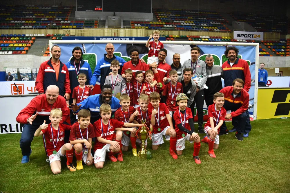 Legends Cup: Nghiền bẹp tuyển Đức 13-4, tuyển Nga vô địch lần thứ 11 liên tiếp ảnh 2