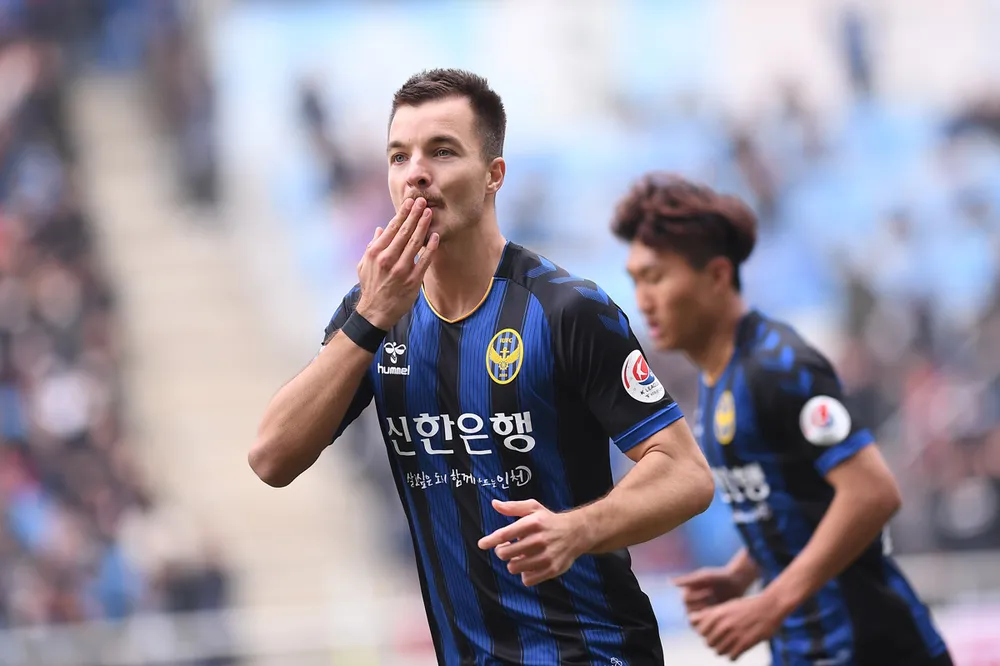 Nguyễn Công Phượng: HLV Park Hang Seo có thể đưa chúng tôi lọt vào World Cup 2022 ảnh 1