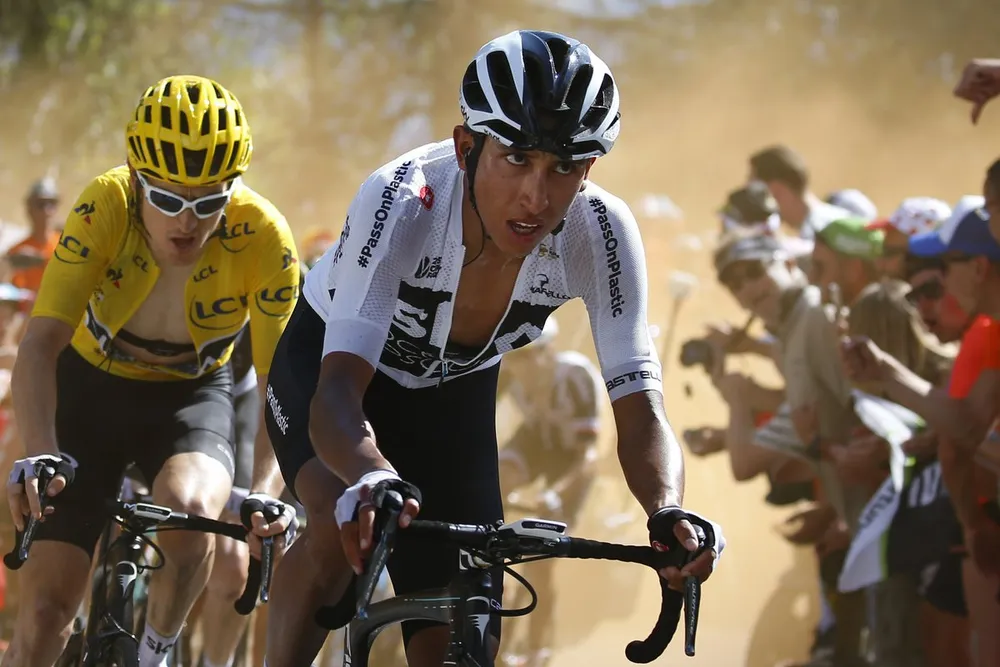 Egan Bernal trên đường đua