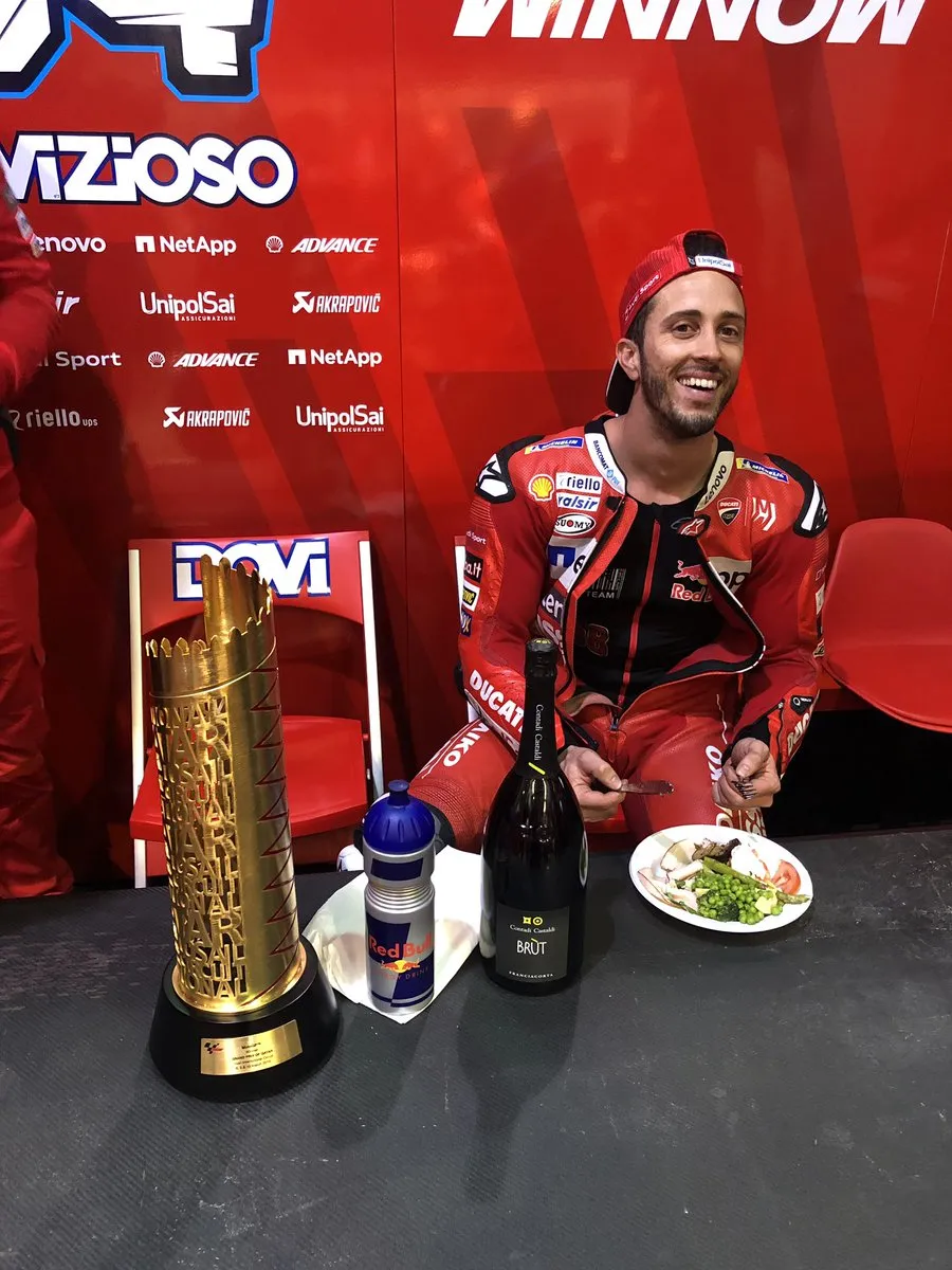 Đua xe mô tô: So kè từng mét đường, khúc cua, Dovizioso hạ Marquez, lên ngôi Vua ở Qatar ảnh 4