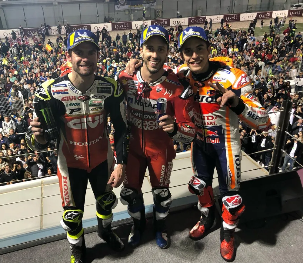 Đua xe mô tô: So kè từng mét đường, khúc cua, Dovizioso hạ Marquez, lên ngôi Vua ở Qatar ảnh 1