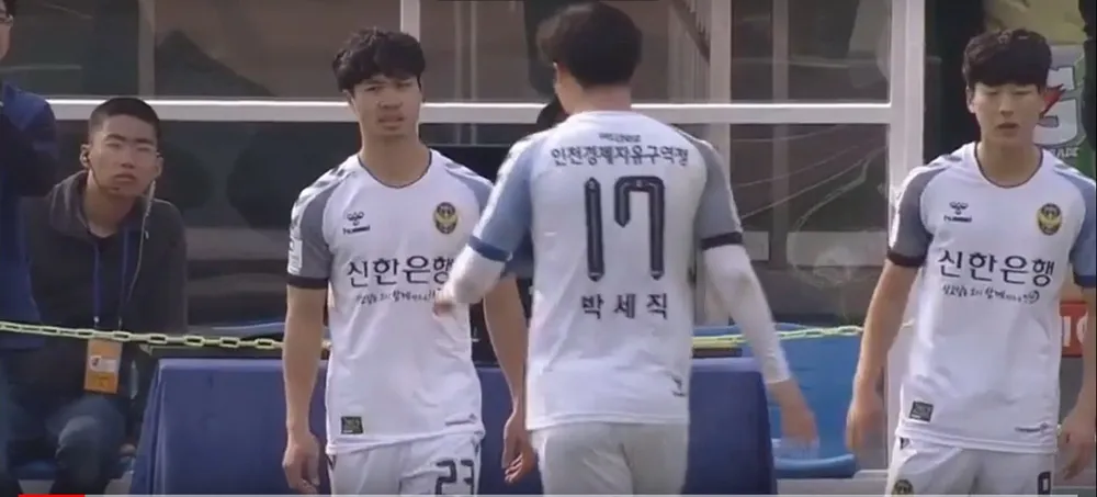 Công Phượng được thay vào sân phút thứ 66 và đã chơi khá hay