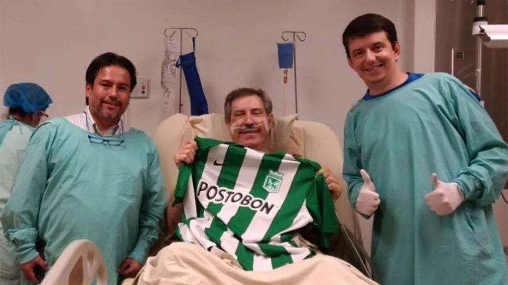 Nhà báo thoát chết vụ rơi máy bay của Chapecoense cuối cùng vẫn… qua đời ảnh 5